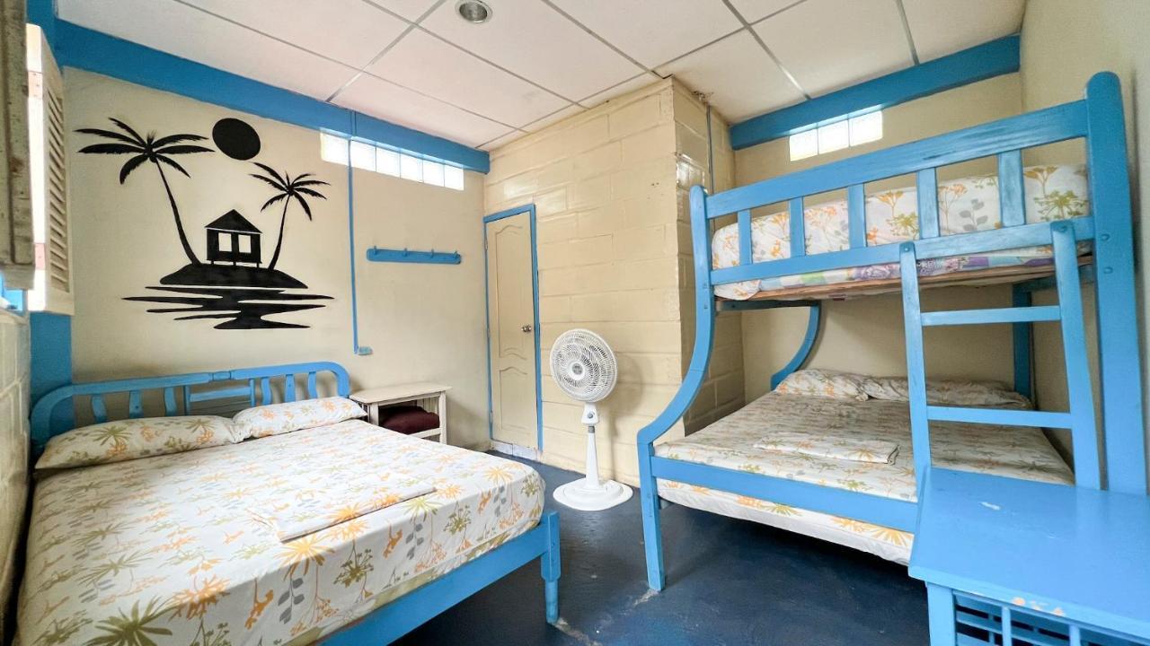 Arrecife Montanita Hostal Екстериор снимка